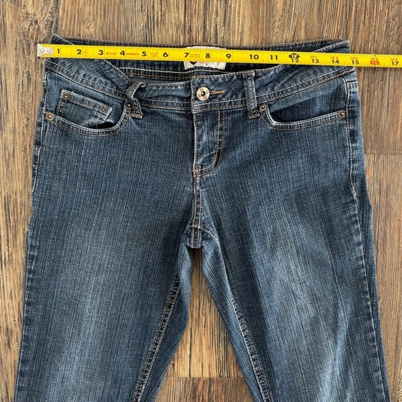 SO Beta Skinny Jeans Womens Juniors 7 Average Blue Denim Dark Wash Embroidered - Picture 7 of 13